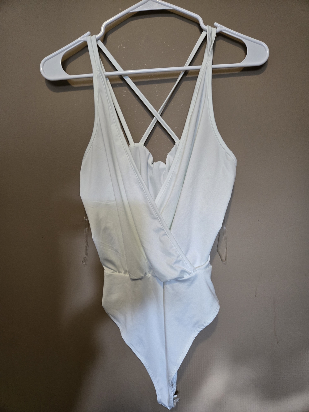NWT White Plunging V-Neck Crisscross Back Thong Bodysuit M